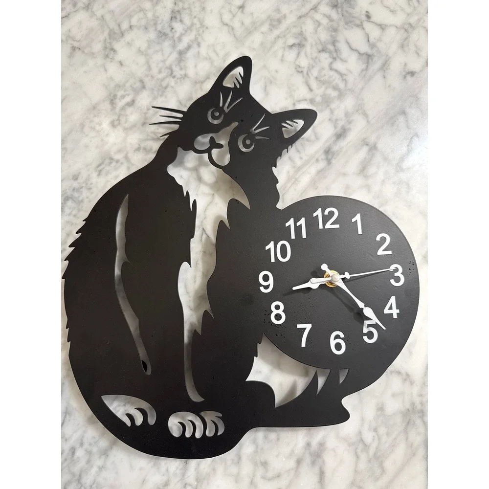 Black Metal Curious Cat Silhouette Wall Clock Whimsical Feline Home Decor Analog
